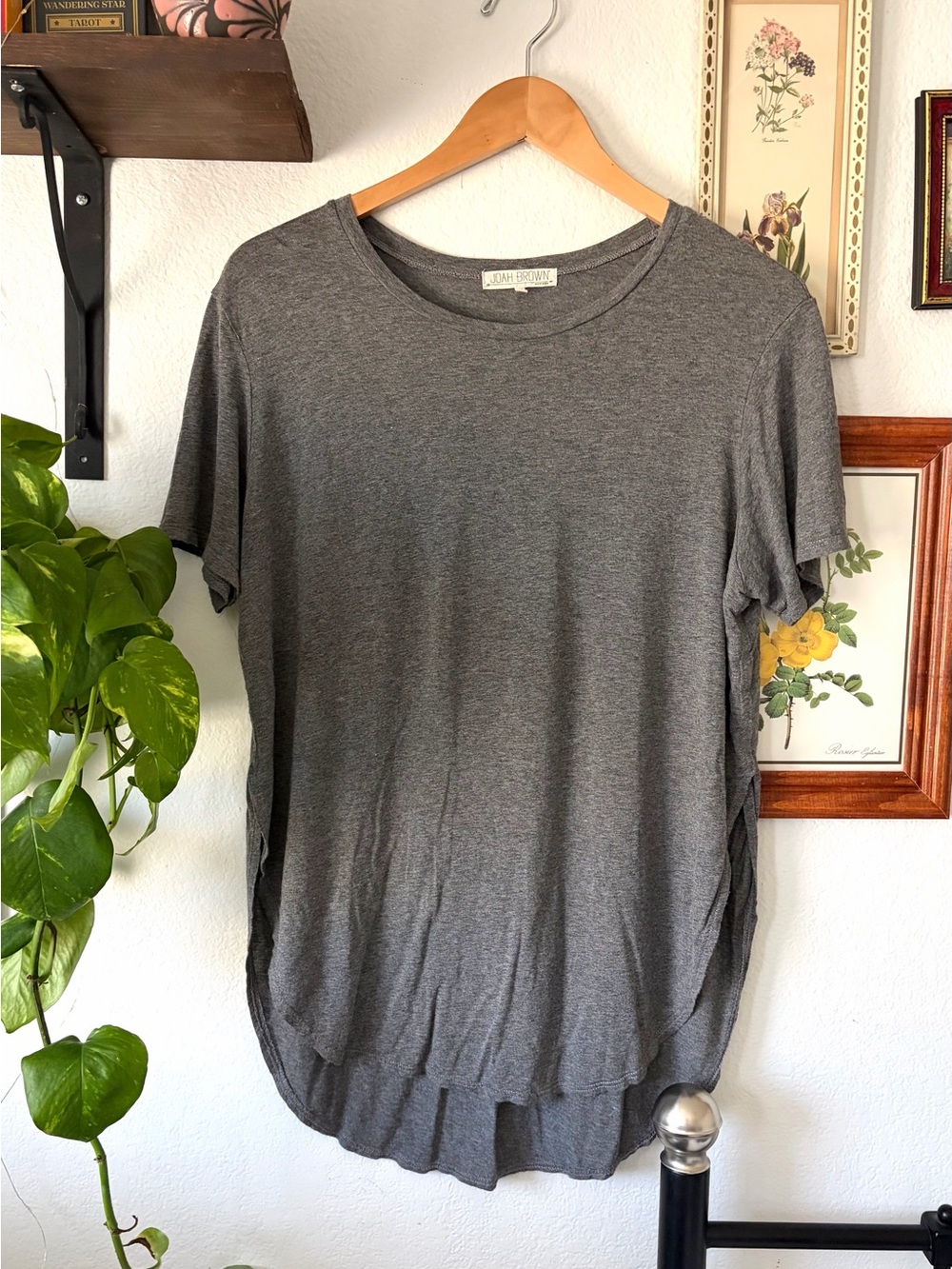 Joah Brown - Gray Women's Short Sleeve Scoop Neck Tee W Side Slits